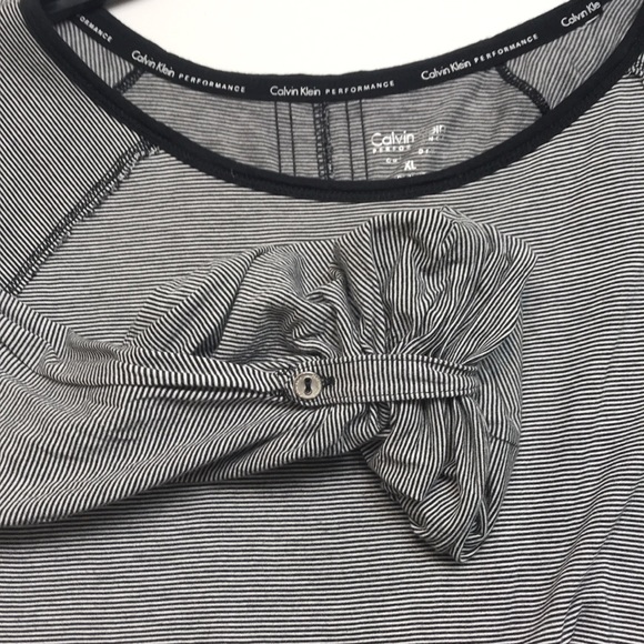 Performance Tee - Picture 4 of 4